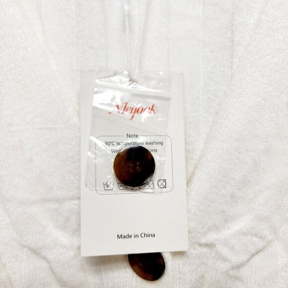 Cable Knit Button-Up Cardigan Sweater  Pockets Womens Size 16W Neyook Soft White - Picture 11 of 13